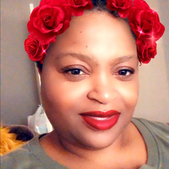 Meet your Posher, Theresa - Picture 1 of 1